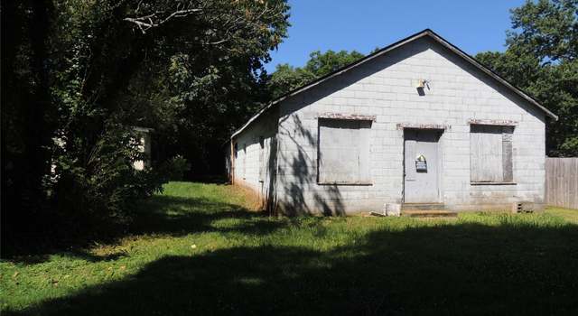 Photo of 2012 Whisnant Ave N, Newton, NC 28658