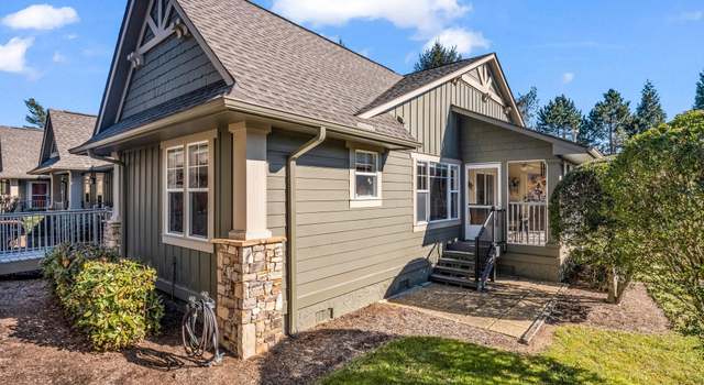 Photo of 603 Fox Den Ct, Hendersonville, NC 28792