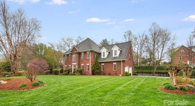 Photo of 201 Springwood Dr NE, Valdese, NC 28690