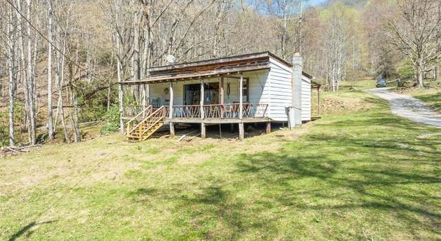 Photo of 2679 Chastine Creek Rd, Cullowhee, NC 28723