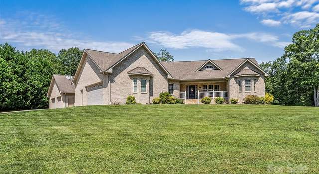 Photo of 142 Windsor Dr, Taylorsville, NC 28681