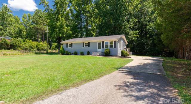 Photo of 203 Nottingham Dr, York, SC 29745