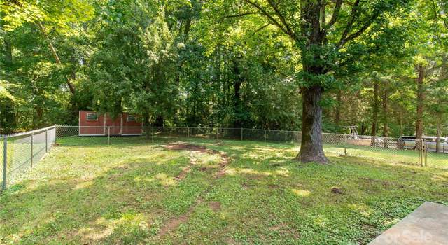 Photo of 203 Nottingham Dr, York, SC 29745