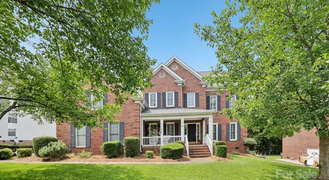 Property at 11103 Fountaingrove Dr, Charlotte, NC 28262, 5 beds, 3 baths