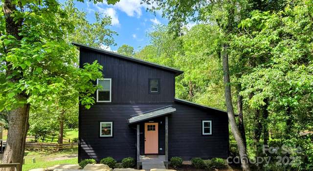 Photo of 105 Annies Ridge Rd, Asheville, NC 28804