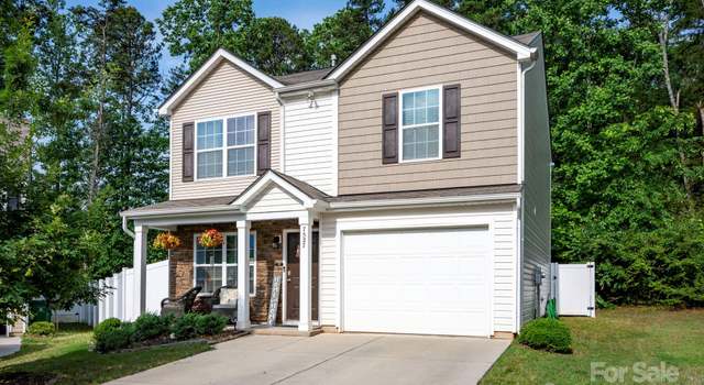 Photo of 7527 Finnigan Rd, Charlotte, NC 28215