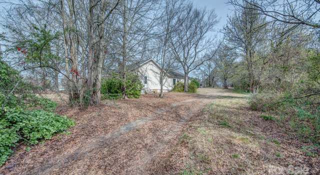 Photo of 4928 Hickory Grove Rd, Mount Holly, NC 28120