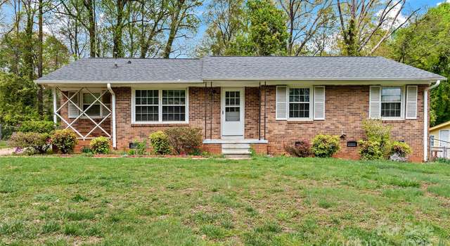 Photo of 115 Flintfield Dr, Winston Salem, NC 27103