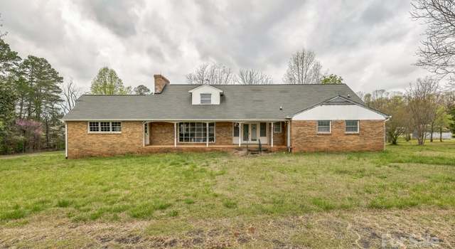 Photo of 2705 Robinson Rd, Newton, NC 28658