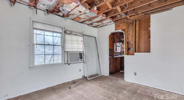 Photo of 2705 Robinson Rd, Newton, NC 28658