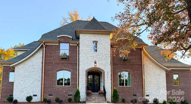 Photo of 8316 Rolling Fields Rd, Charlotte, NC 28227