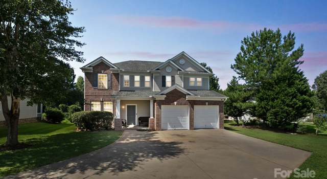 Photo of 822 S Edisto River Dr, Roebuck, SC 29376