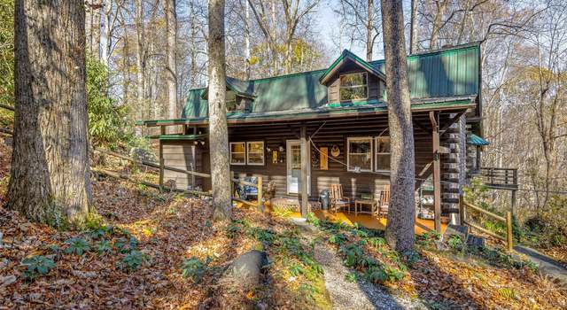 Photo of 1970 Dogwood Dr, Maggie Valley, NC 28751