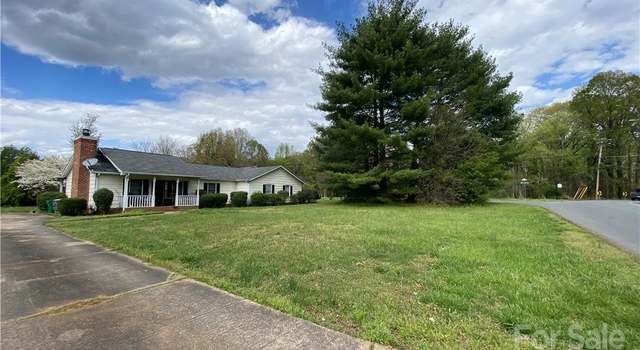 Photo of 7718 Linda Lake Dr, Charlotte, NC 28215