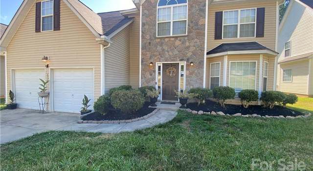 Photo of 4926 Eagle Creek Dr, Charlotte, NC 28269