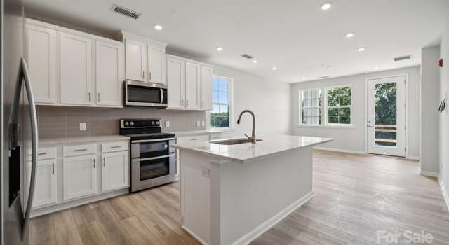Photo of 4455 Reed Creek Dr #105, Sherrills Ford, NC 28673