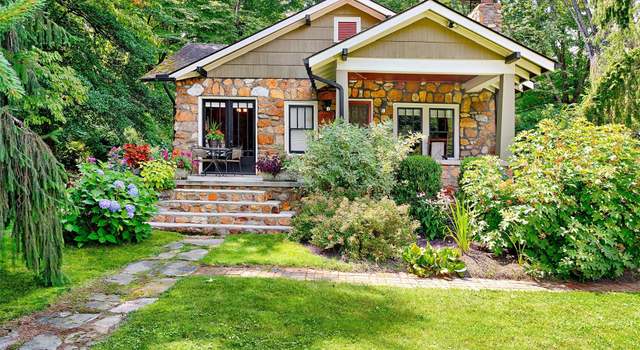 Photo of 24 Shelton St, Waynesville, NC 28786