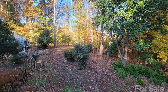 Photo of 901 Amanda Dr, Matthews, NC 28104