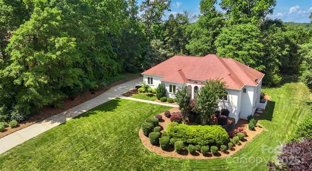 Photo of 1004 Berwick Ct, Waxhaw, NC 28173