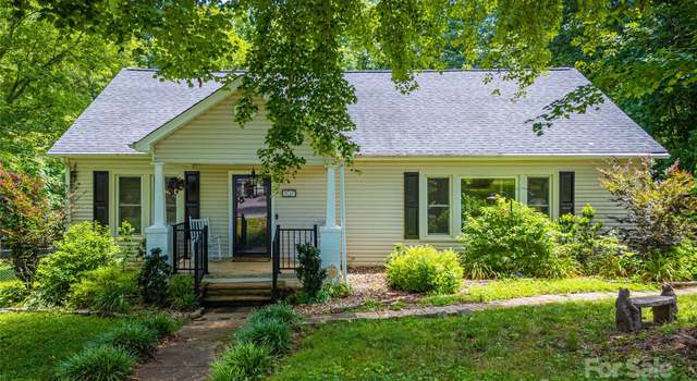 Photo of 107 Burke Dr, Morganton, NC 28655
