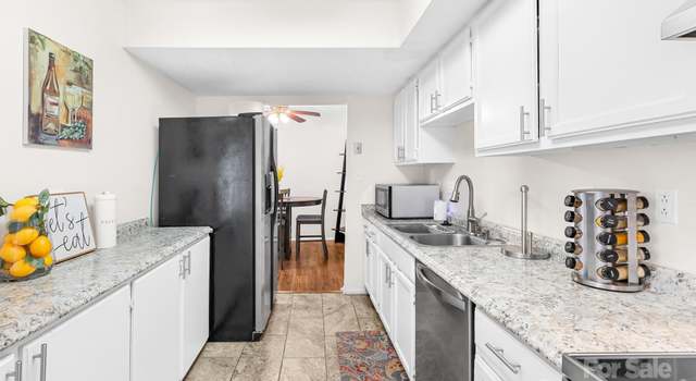 Photo of 7407 Mystic Ln, Charlotte, NC 28227