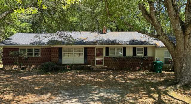 Photo of 383 Isgett Cir, Cheraw, SC 29520
