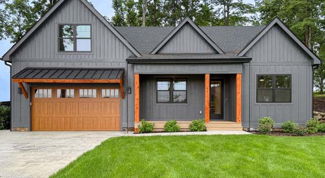 Photo of 44 Skylar Ln, Mills River, NC 28759