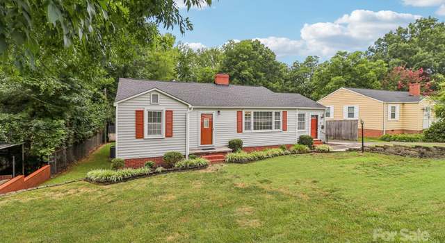 Photo of 430 W Springs St, Lancaster, SC 29720