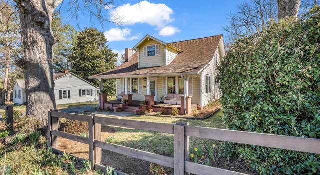 Photo of 110 N Lyles Ave, Landrum, SC 29356