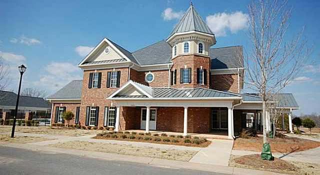Photo of 512 Flourmill Ct, Fort Mill, SC 29715