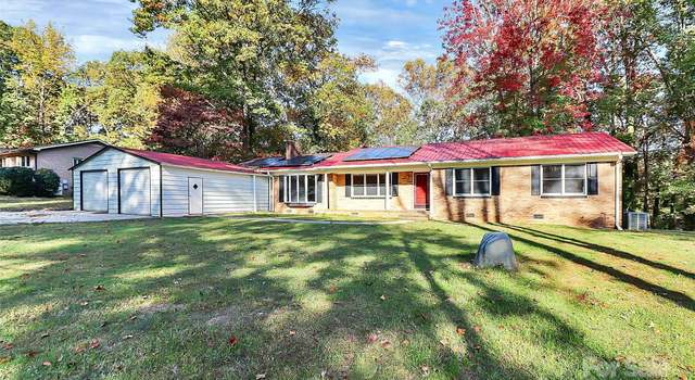 Photo of 133 Woodcrest Rd, Mooresville, NC 28115