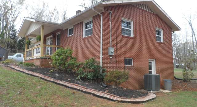Photo of 205 Phillips St, Morganton, NC 28655