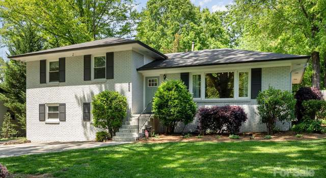 Photo of 1043 Nancy Dr, Charlotte, NC 28211