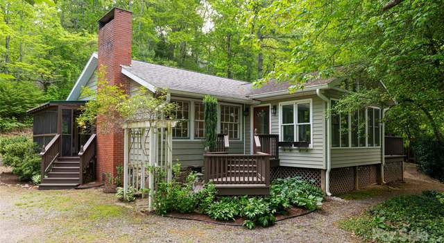 Photo of 1 Western View St, Black Mountain, NC 28711