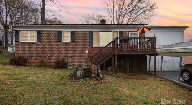 Photo of 625 9th St SW, Hickory, NC 28602