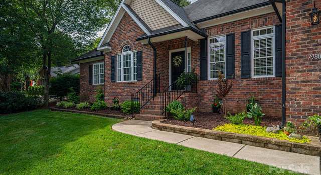 Photo of 7988 Golf Course Dr N, Denver, NC 28037