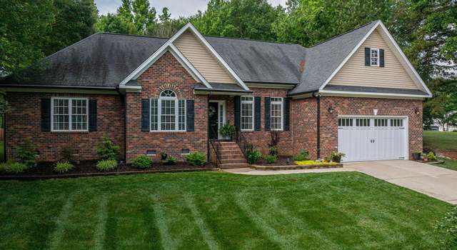 Photo of 7988 Golf Course Dr N, Denver, NC 28037