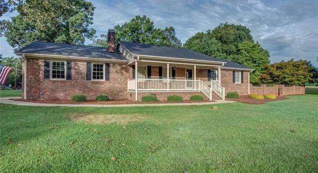 Photo of 3501 Hickory Grove Rd, Gastonia, NC 28056
