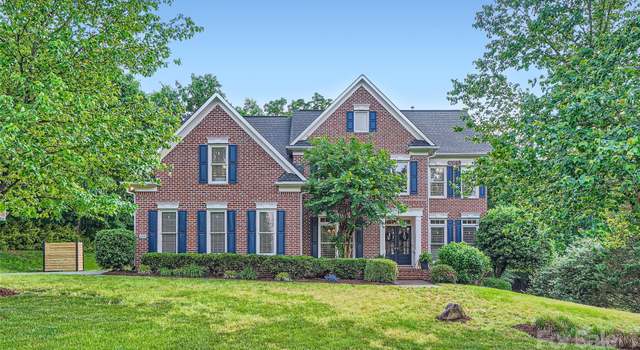 Photo of 2215 Maycroft Dr, Charlotte, NC 28262