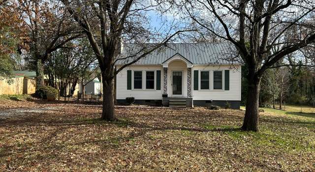 Photo of 271 Willow Run Dr, Forest City, NC 28043
