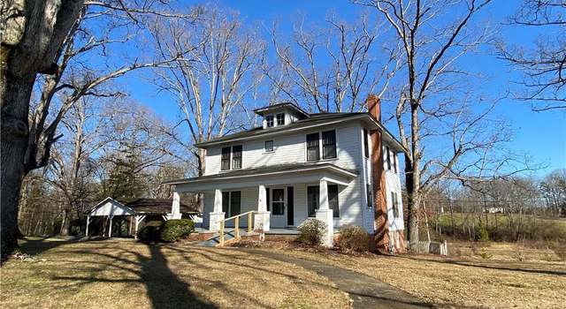 Photo of 372 Horseshoe Bend Rd, Hudson, NC 28638