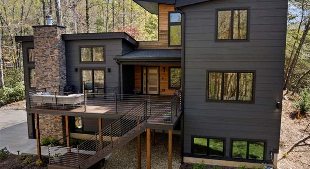 Property at 146 Timber Creek Rd, Hendersonville, NC 28739, 3 beds, 3.5 baths