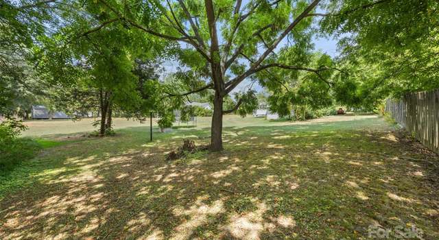 Photo of 605 Old North Main St, Clover, SC 29710