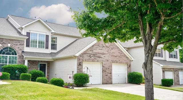 Photo of 12214 Stratfield Place Cir, Pineville, NC 28134