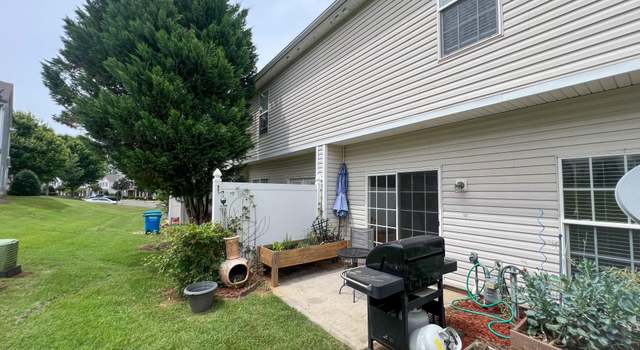 Photo of 12214 Stratfield Place Cir, Pineville, NC 28134