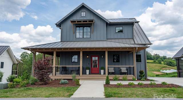 Photo of 231 Westridge Farm Dr, Asheville, NC 28804