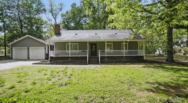 Photo of 103 E Timberland Dr, Grover, NC 28073