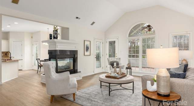 Photo of 17521 Cambridge Grove Dr, Huntersville, NC 28078