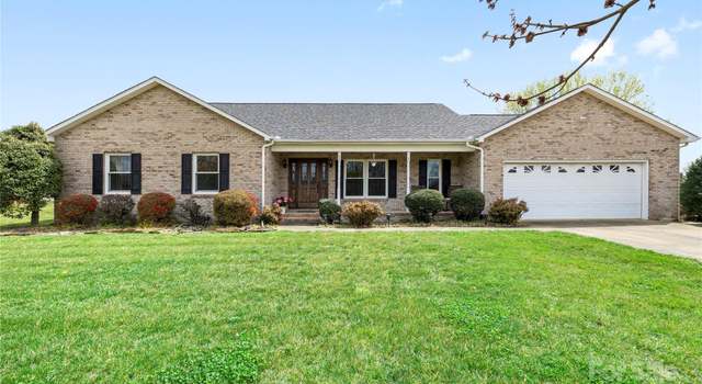 Photo of 139 Meadow Oaks Dr, Statesville, NC 28625