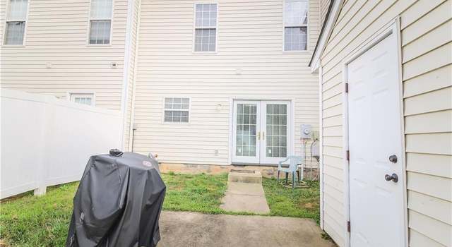 Photo of 12427 Blossoming Ct, Charlotte, NC 28273